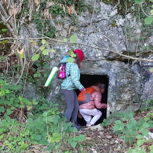 Höhle